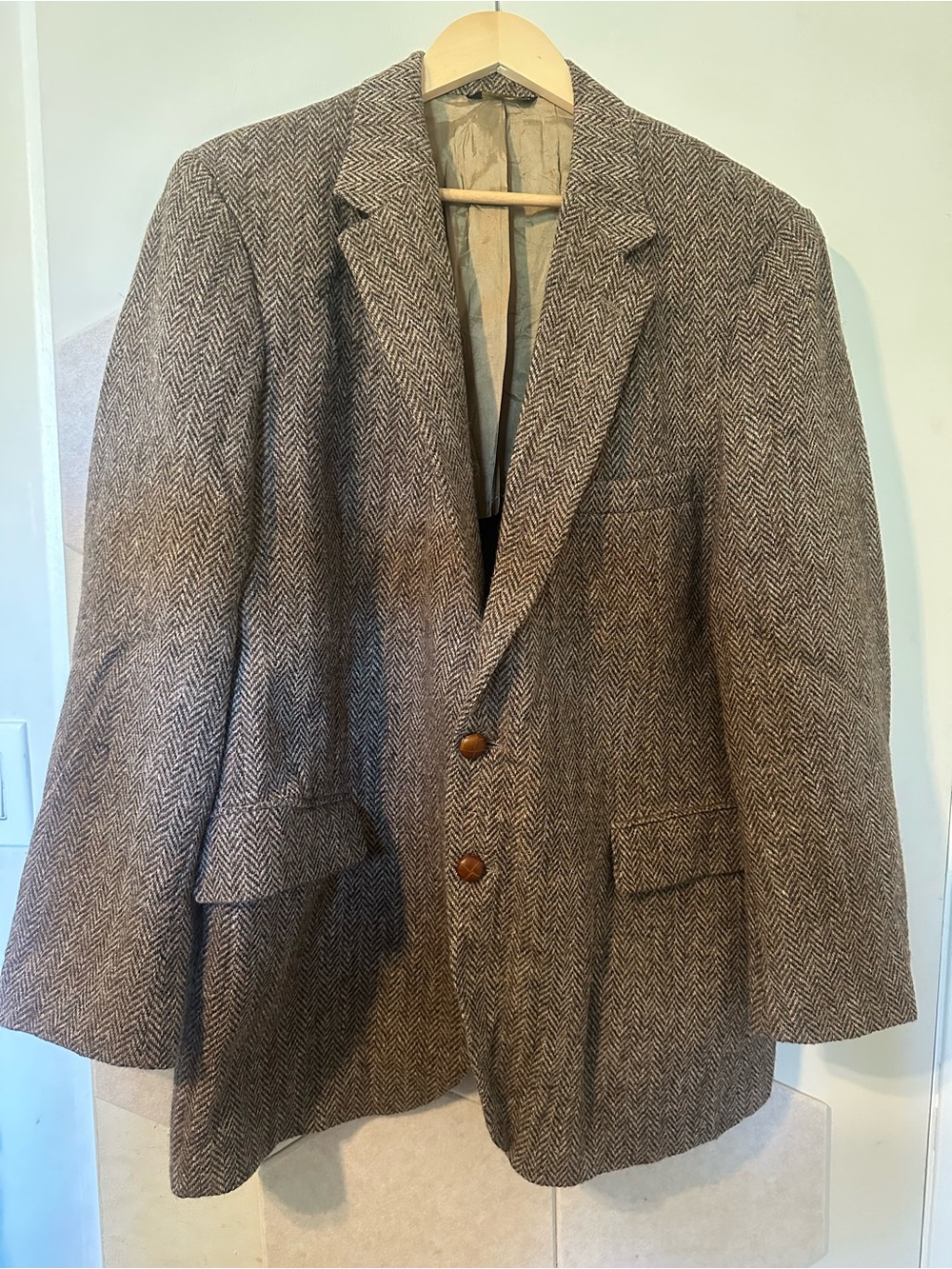 Men's Brown Herringbone Sport Coat - Classic Tailored Blazer